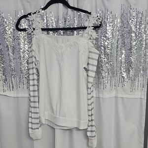 Elegant White Lace Women's Top